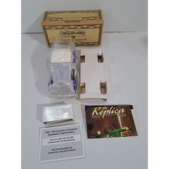 Ertl 19239 1:25 Scale Diecast University Kentucky (UK) 1930 Ford Roadster w/box